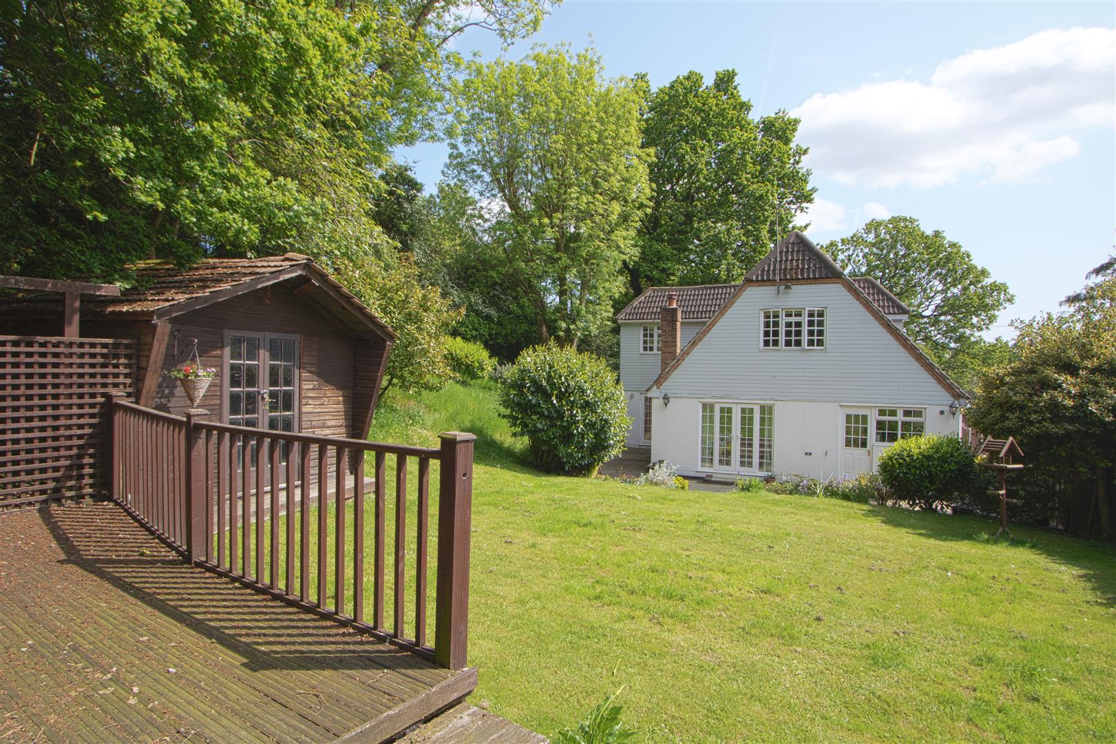 Crown Road, Billericay Parabar Estates